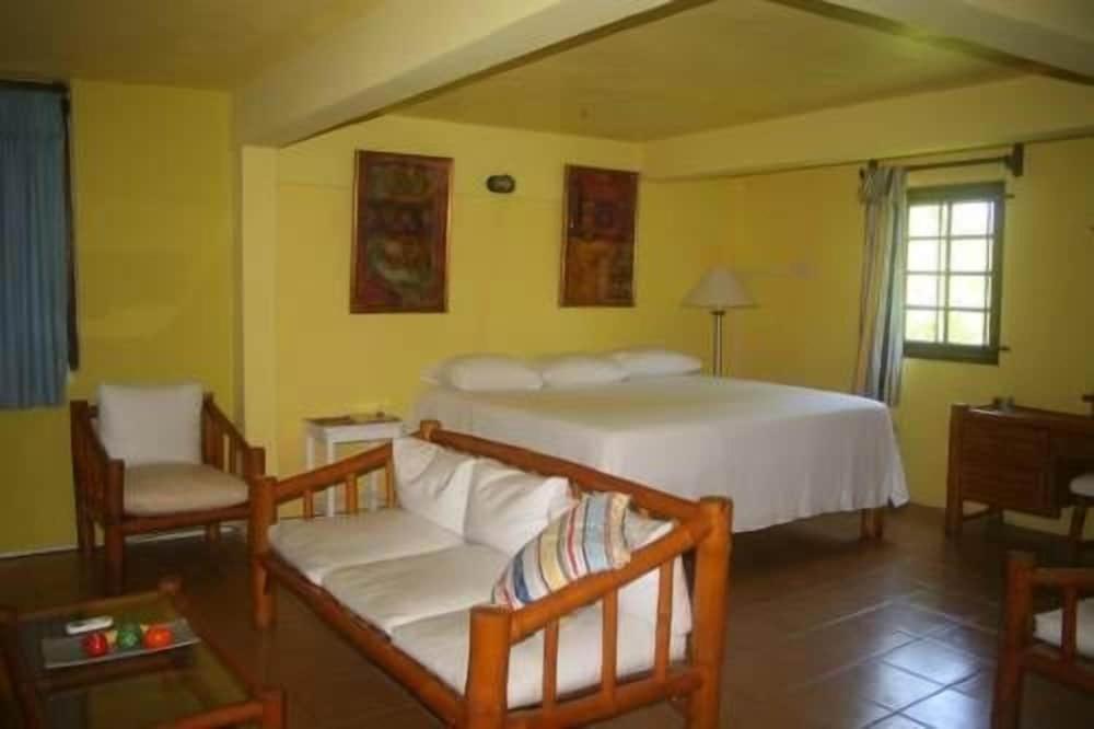 Indigo Beach Resort Black River Room photo