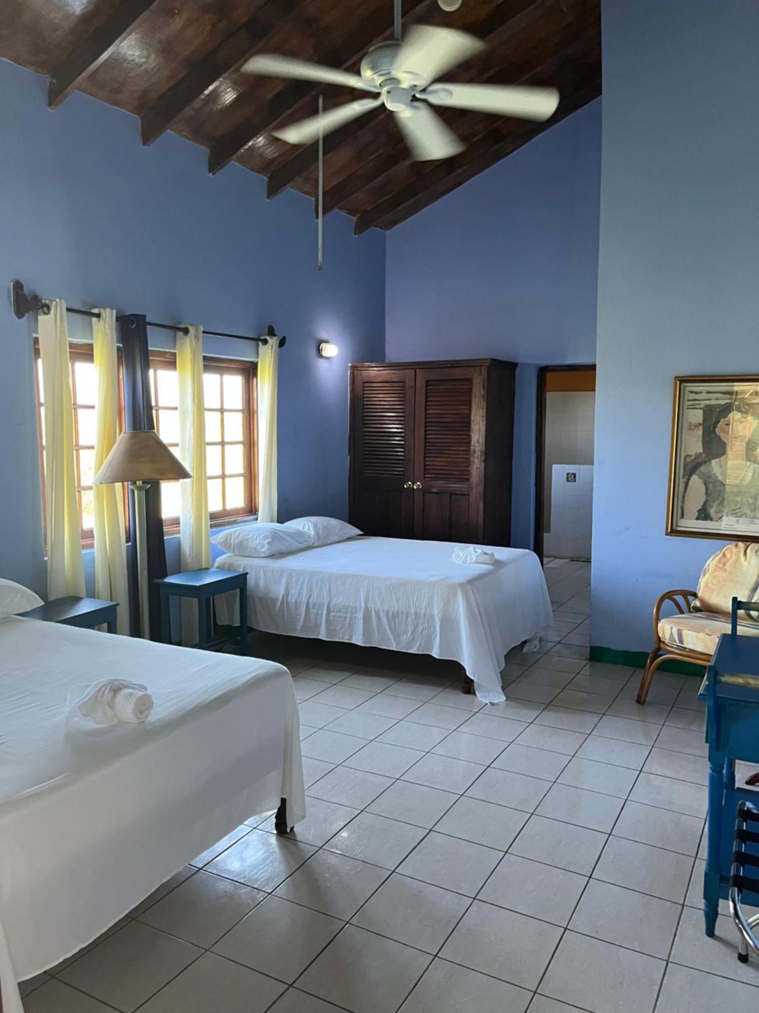 Indigo Beach Resort Black River Exterior photo